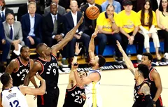 Toronto reprend l’avantage du terrain malgré les 47 points de Stephen Curry