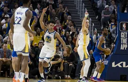 Kevon Looney aide Trayce Jackson-Davis sur les petits détails