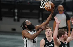 James Harden et Kyrie Irving sauvent les Nets en prolongation à San Antonio