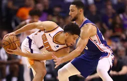 Les Suns d’un super Devin Booker infligent leur première défaite aux Sixers
