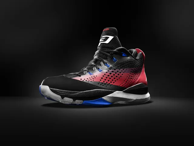 Ho13_AirJordan_CP3_VII_616805_006_3Qtr_23576