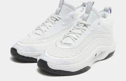 La Cosmic Unity 3 apparaît en blanc