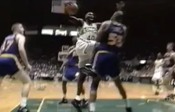 Le 30 avril 1992, Shawn Kemp monte sur Alton Lister