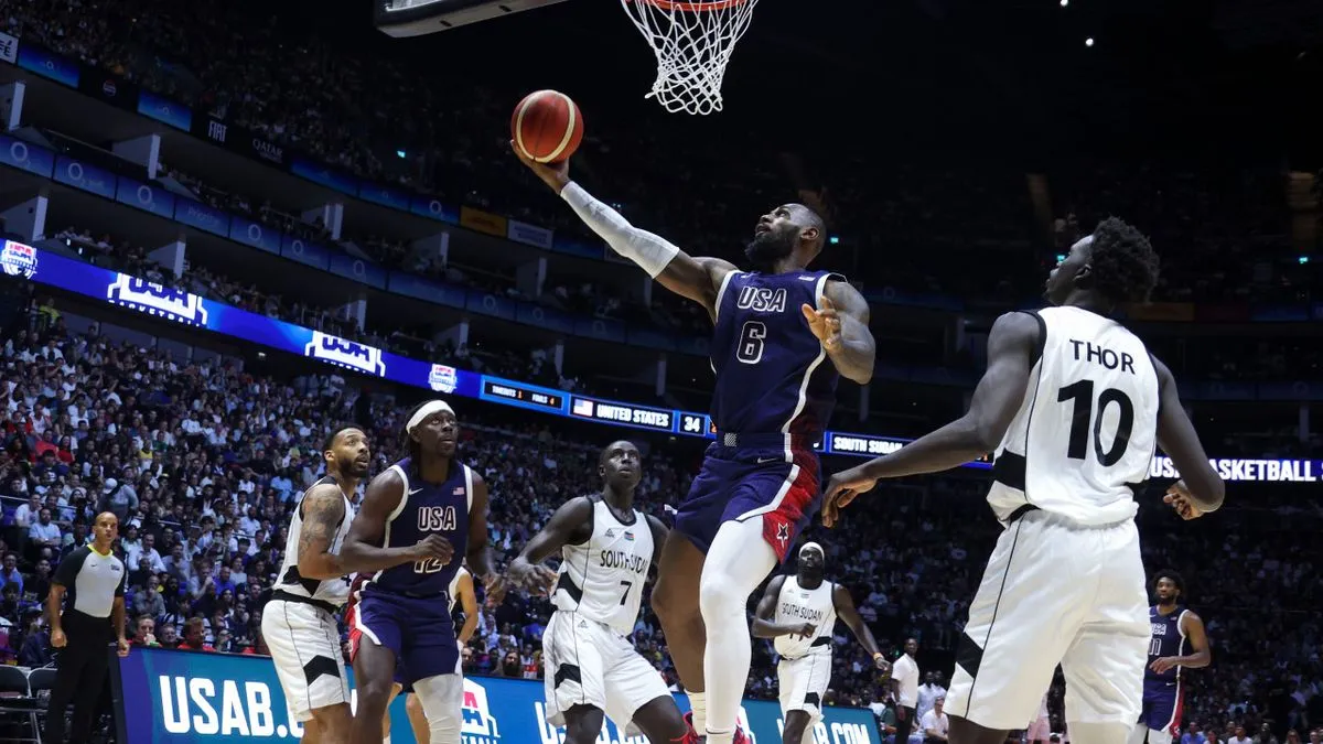 LeBron James et Team USA face au Soudan du Sud