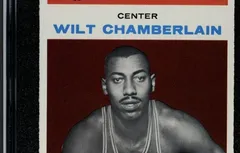 Trouvée dans une épicerie, une carte de Wilt Chamberlain se vend 1.7 million de dollars !
