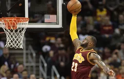 Cavaliers – Knicks : LeBron James voit triple pour la reprise