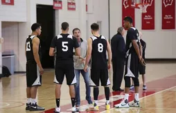 John Stockton file un coup de main aux meneurs des Bucks