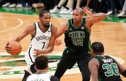 Kevin Durant gêné par la défense physique des Celtics