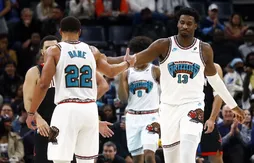 Malgré la boulette d’un arbitre, les Grizzlies soulagés d’avoir évité le “sweep”