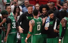 Le jour où Blake Griffin a boosté Derrick White