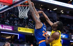 Mitchell Robinson gobe tout sur son passage face aux Pacers