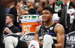 Giannis Antetokounmpo toujours vert pour sa 10e saison en NBA