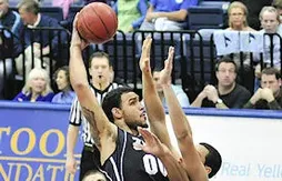 LA Lakers : Robert Sacre, le nouveau Ronny Turiaf