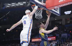 Alex Caruso et T.J. McConnell, frères d’armes