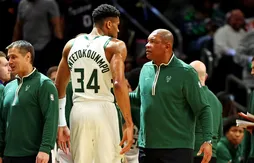 Giannis Antetokounmpo trépigne, Doc Rivers rechigne