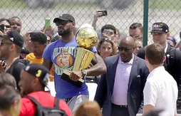 LeBron James se paie ses détracteurs