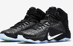 Nike monte des pneus sur la LeBron 12