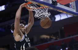 Jericho Sims profite de la fin de saison sans enjeu de Milwaukee