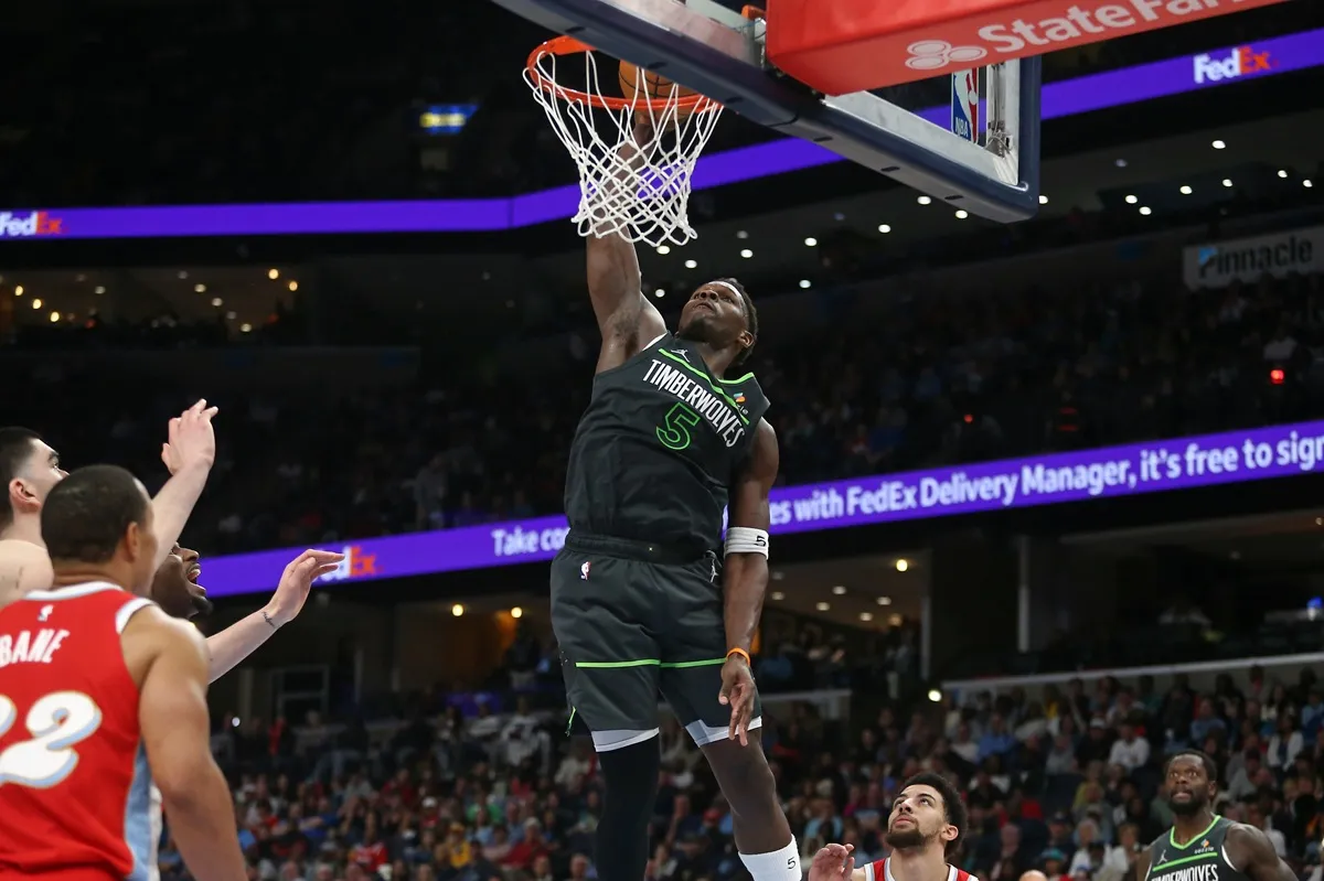 Anthony Edwards (Wolves) contre les Grizzlies