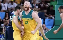 Finalement, Aron Baynes tire sa révérence