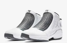 Carmelo Anthony va se consoler avec une Air Jordan 19