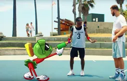 Pour la sortie de la Super.Fly 4, Blake Griffin ressuscite Space Jam
