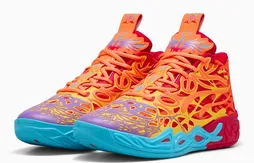 Un coloris “Phoenix” pour la MB.04