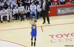 Chez les Curry, l’amour du shoot se transmet de père en fils