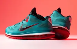 Un retour renversant pour la LeBron 9 “Liverpool”