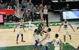 Les Sixers quittent Milwaukee avec une très grosse valise : -38