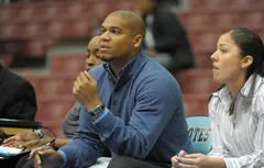 Tariq Abdul-Wahad contre Michael Jordan