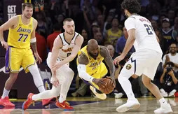 Avec son super plongeon, LeBron James a épaté tout le monde