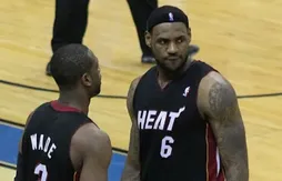 LeBron James et Dwyane Wade collent une veste aux Blazers