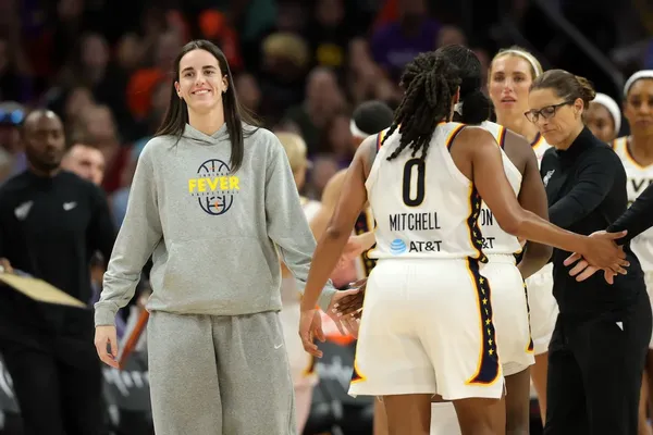 Sans Caitlin Clark, Kelsey Mitchell délivre le Fever à Phoenix