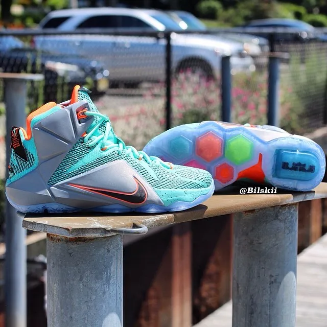 Nike LeBron 12