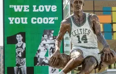 Le 17 mars 1963, les fans de Boston criaient leur amour à Bob Cousy