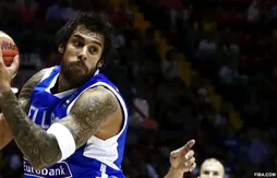 Les Spurs suivent de près Giorgos Printezis