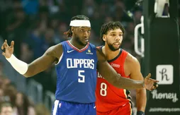 Montrezl Harrell écrabouille les Pelicans