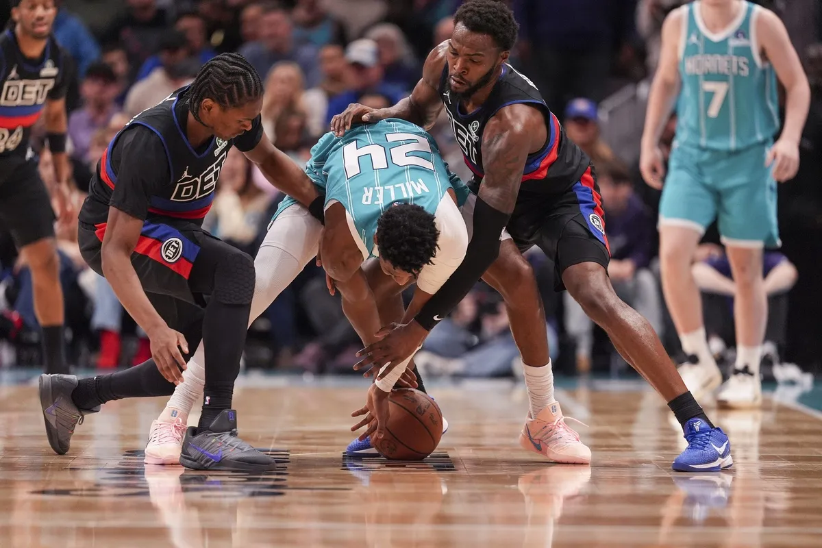 Les Pistons face aux Hornets