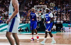 Dans les coulisses des Bleus, de la Belgique à Pau