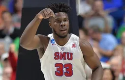 Larry Brown défend le parcours de Semi Ojeleye