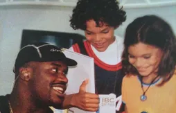 Qui est cet enfant qui demande une dédicace à Shaquille O’Neal ?