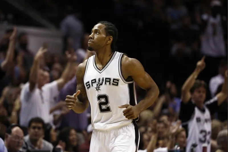 Porté par Kawhi Leonard, San Antonio écrase les Clippers à domicile : +27 !