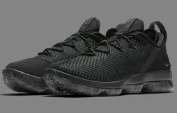 Une version “Triple Black” de la LeBron 14 low