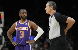Frustré par une blessure, Chris Paul se fait expulser… en percutant un arbitre