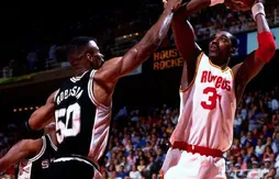 Avant « Wemby », Hakeem Olajuwon avait déjà gâché la fête d’un MVP