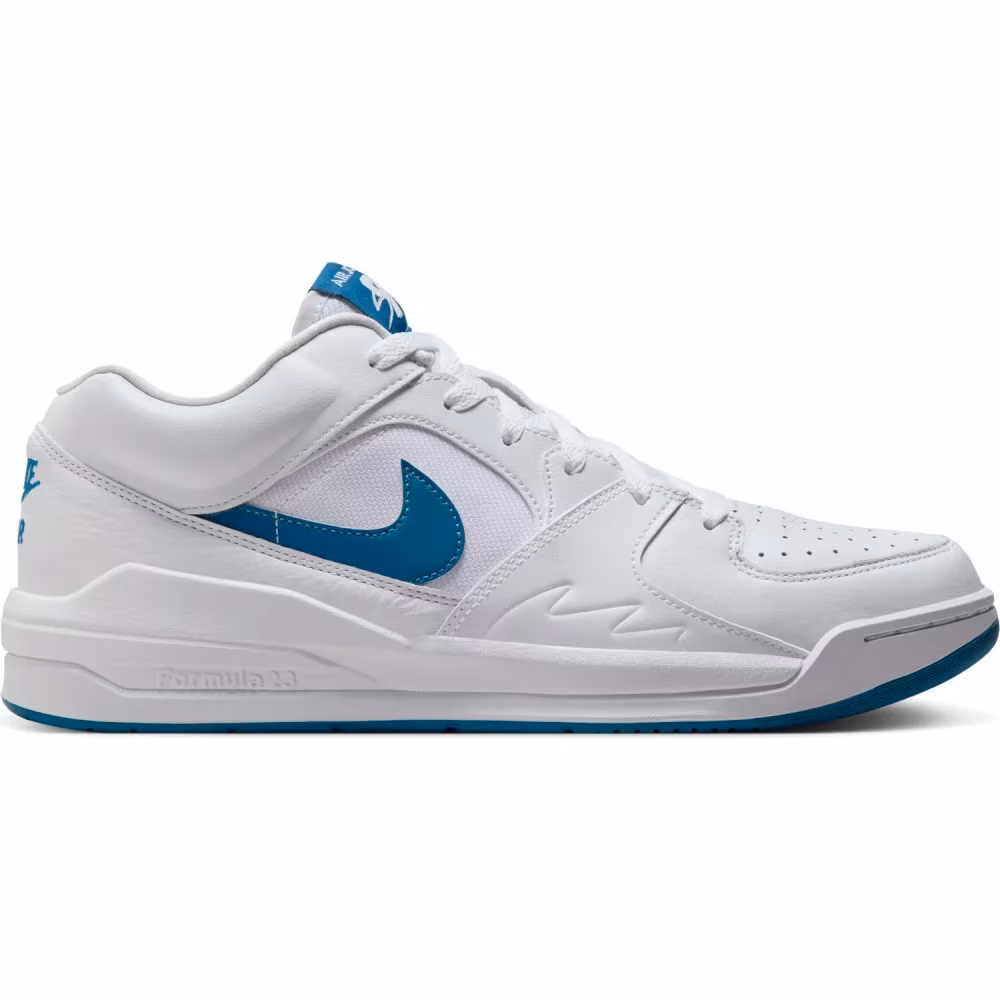 la Jordan Stadium 90 est disponible en neuf coloris sur Basket4Ballers notamment avec cette version « White Blue ».
