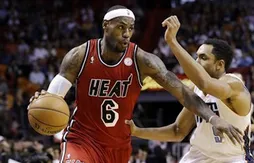 Miami – Charlotte : LeBron James frôle la perfection