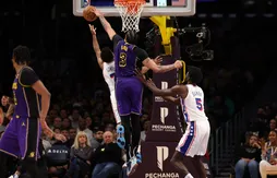 Les Lakers mettent fin à quatre ans de défaites face aux Sixers !