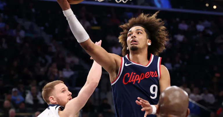 Trentyn Flowers en NBA
